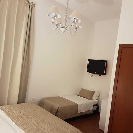 Della Stazione Couette-café