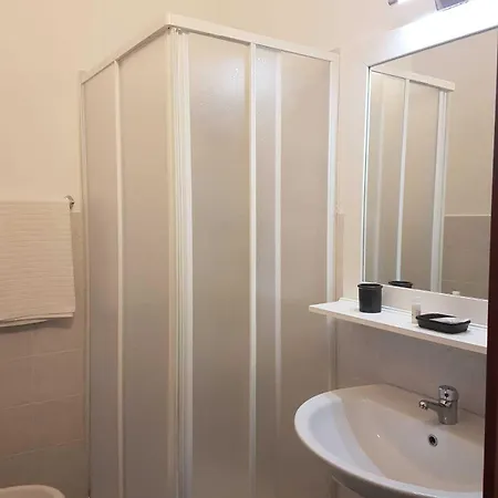 Couette-café Della Stazione 4*